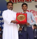 PRIZE DISTRIBUTION TO TOPPRES